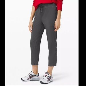 Lululemon Dance Studio Crop 25”